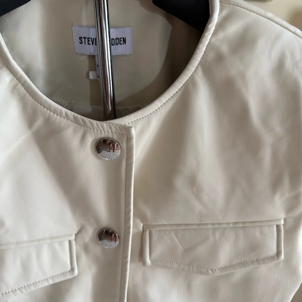 ⭐️Steve Madden Cream bomber Jacket - Picture 3 of 11